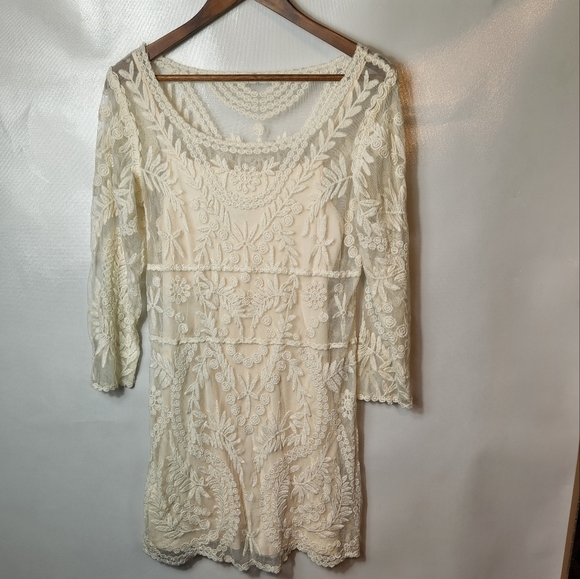 Express Cream Lace Dress - Picture 1 of 6